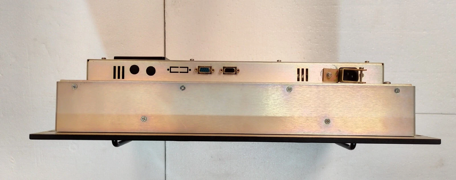 admin/uploads/uploads/Aydin Displays 44182c Display Monitor_4.webp